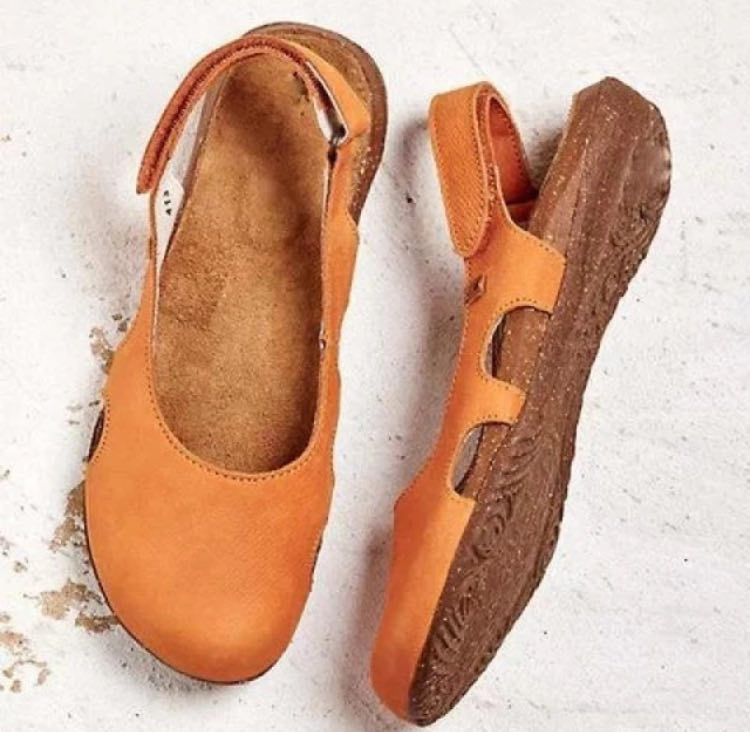 Lightweight Strappy Sandals