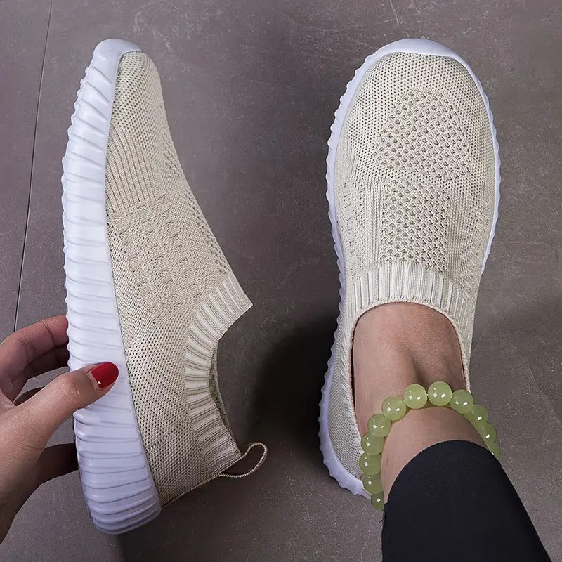 Women's Breathable Sneakers Reinforced Footbed Cushioned Arch Support