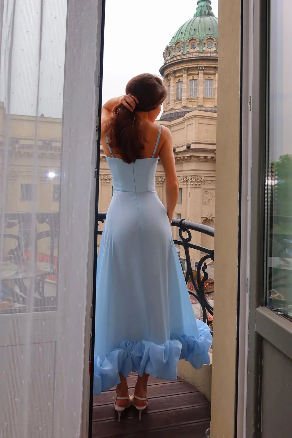 Sleeveless Twirl Midi Prom Dress