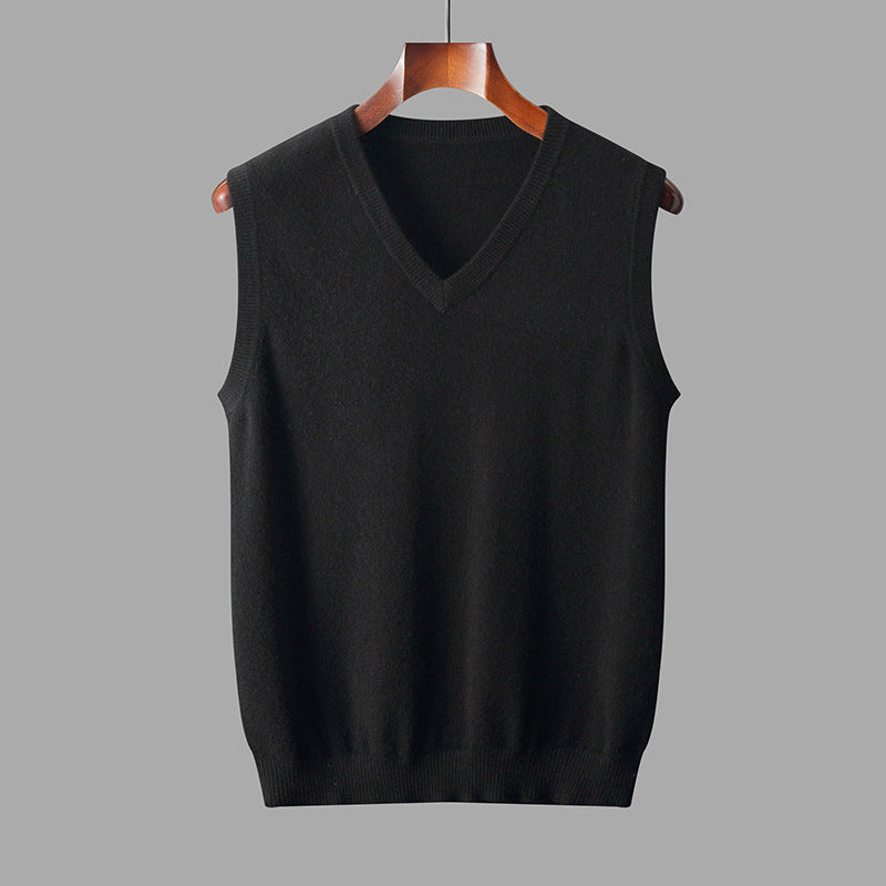Men's Sweater Vest With V-Neck And Soft Knitted Fabric