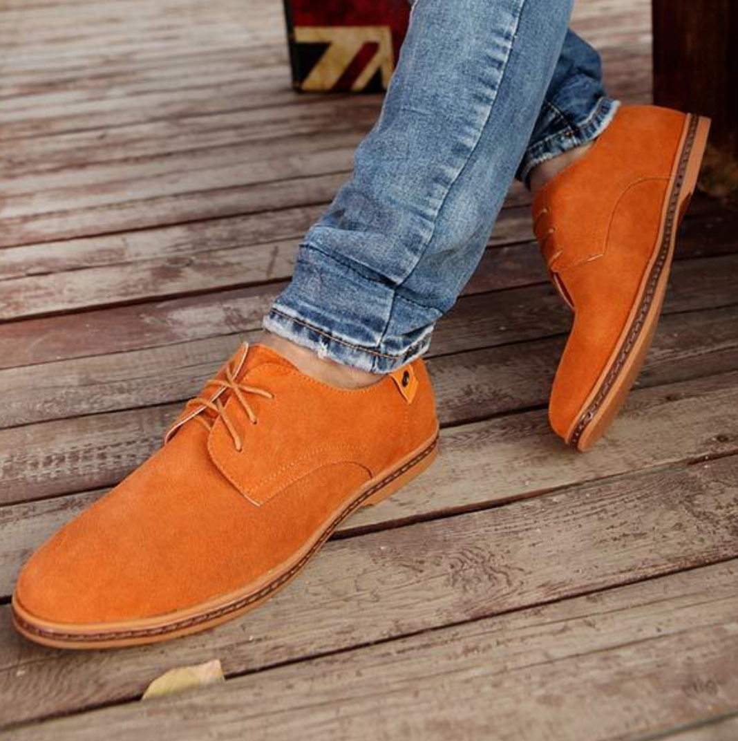 Men's Suede Derby Shoes With Lace-Up Closure And Textured Finish