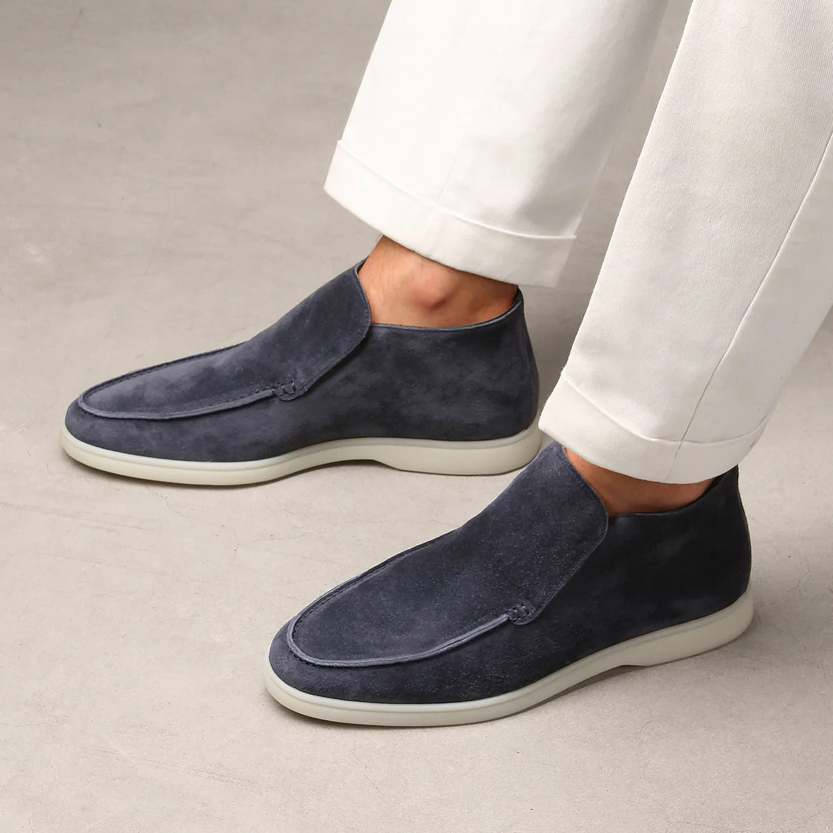 Mens Round Toe Refined Loafer