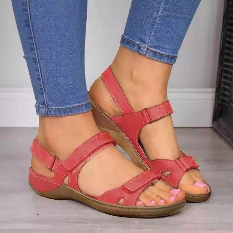 Ergonomic Sole Strappy Sandals