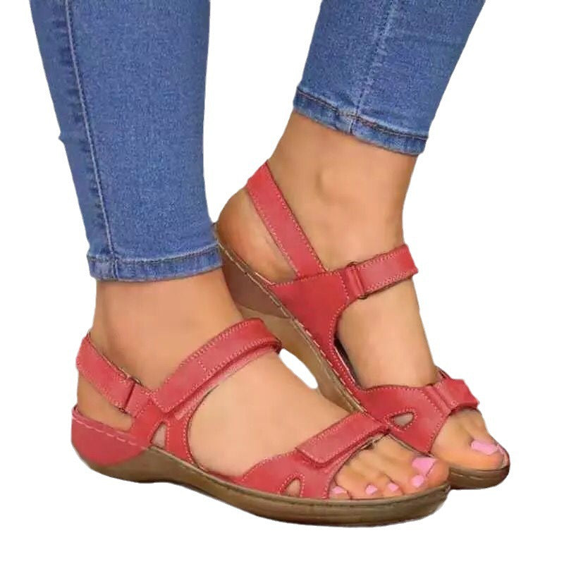 Ergonomic Sole Strappy Sandals