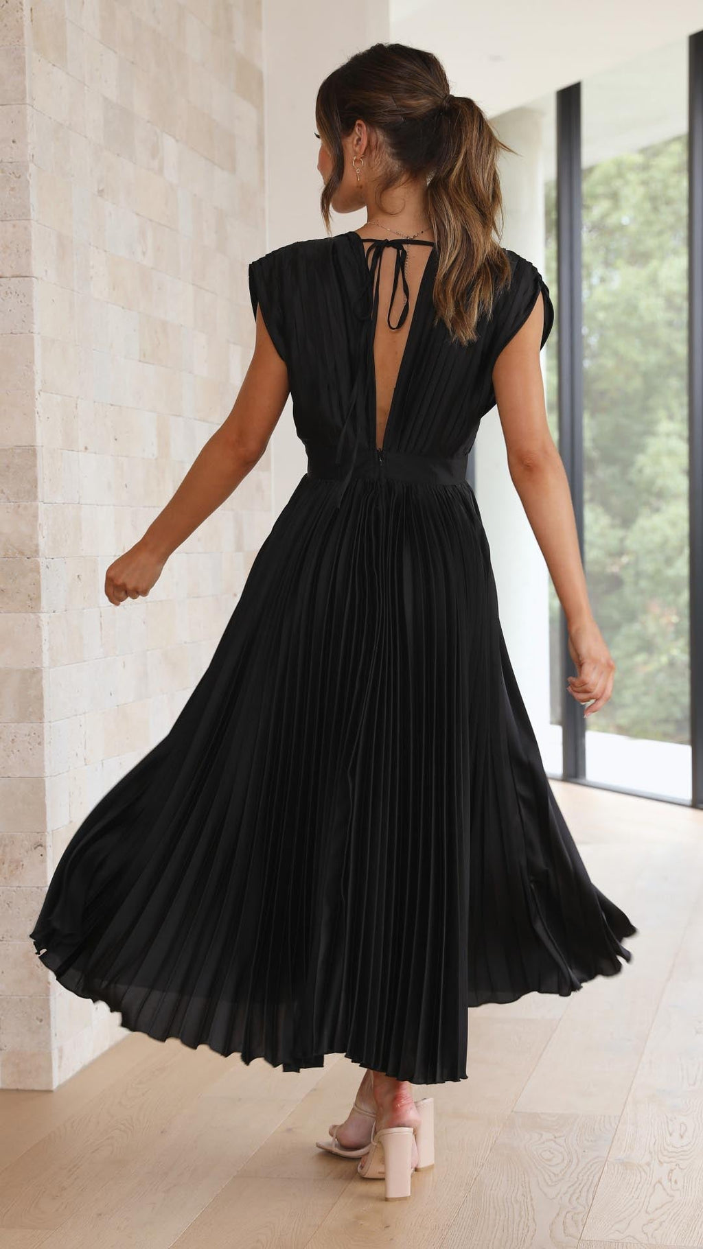 Pleated Maxi Dress V-Neck High Waist