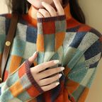 Women's Checked Sweater Roomy Knit Soft Handle Bold Pattern
